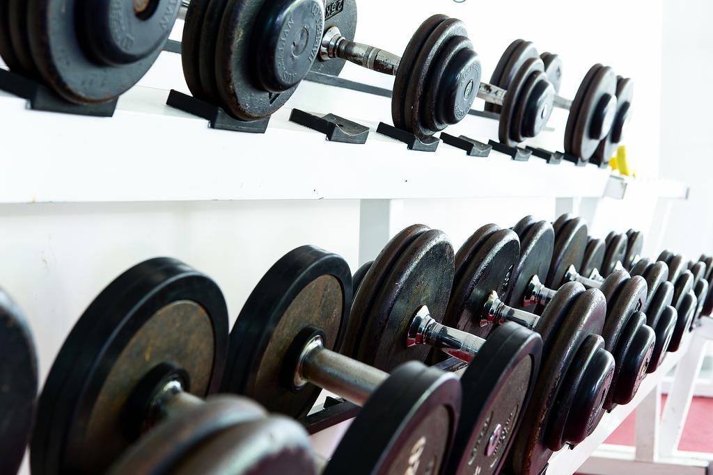 The Capital Resort @ Sukhumvit 50 Bangkok Exterior foto Dumbbells