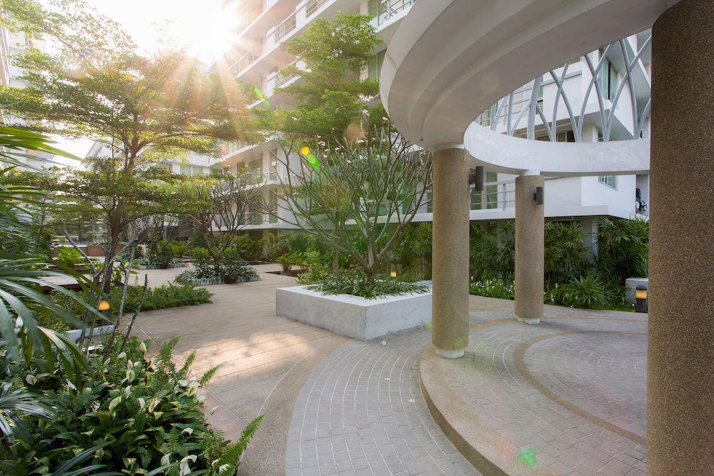 The Capital Resort @ Sukhumvit 50 Bangkok Exterior foto The Park